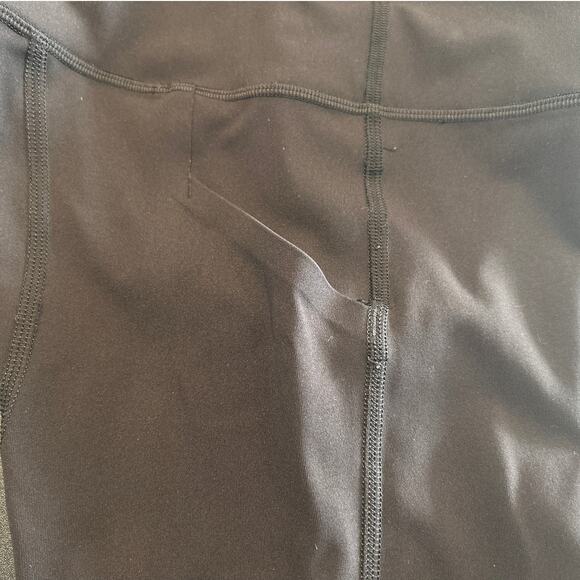 Lululemon Invigorate Crop 22” Leggings, Everlux Black, Women’s Size 2 - Picture 5 of 8